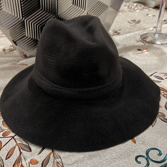 Gucci Women Hat - Picture 4 of 10